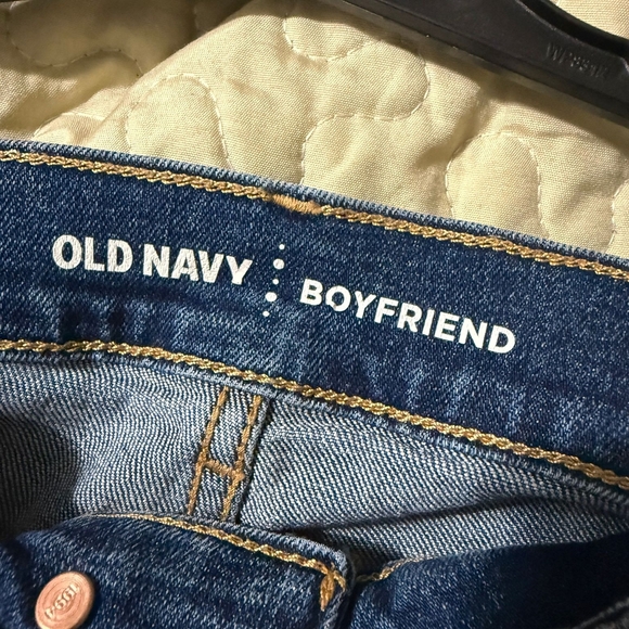 Short Old Navy Boy Friend Size 4 - Picture 4 of 7